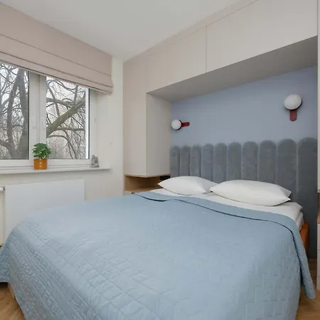 Blue And Orange With Desk In The Center By Renters