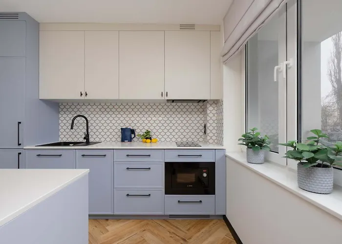 Apartmán Blue And Orange With Desk In The Center By Renters *